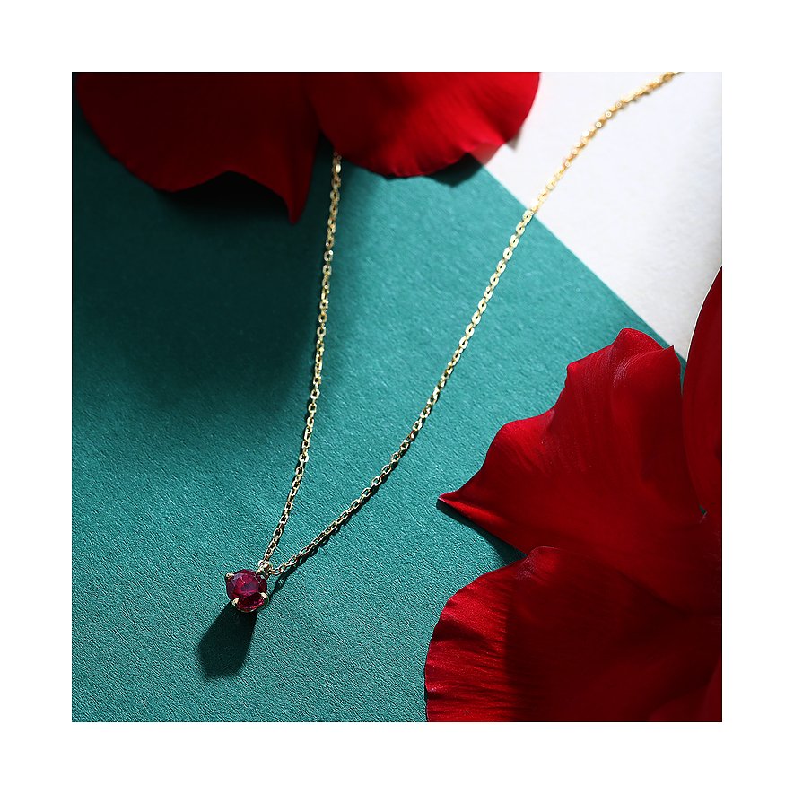 Live Diamond Kette aus 375 Gelbgold mit Rubin.