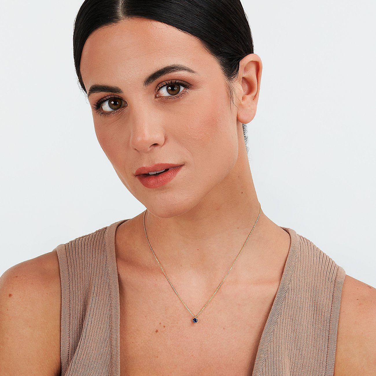 Collier Live Diamond en or jaune 375 avec saphir.