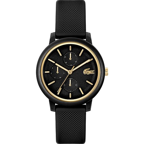 Lacoste Damenuhr mit Kunststoffgehäuse, schwarzem Zifferblatt und goldenen Akzenten.