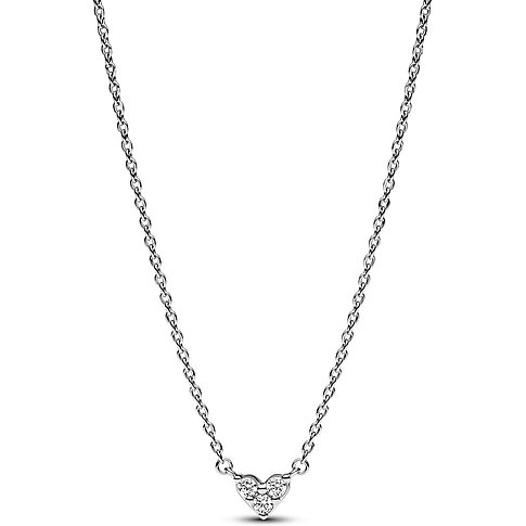 Pandora Silberkette mit drei Zirkonia im Herzanhänger.