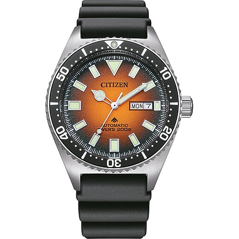 Citizen Herrenuhr mit Edelstahlgehäuse, orangefarbenem Zifferblatt und schwarzem Armband.