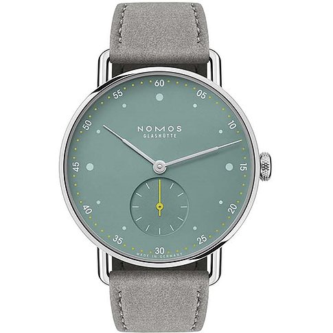 Nomos Glashütte Damenuhr mit Edelstahlgehäuse, grünem Zifferblatt und grauem Band.