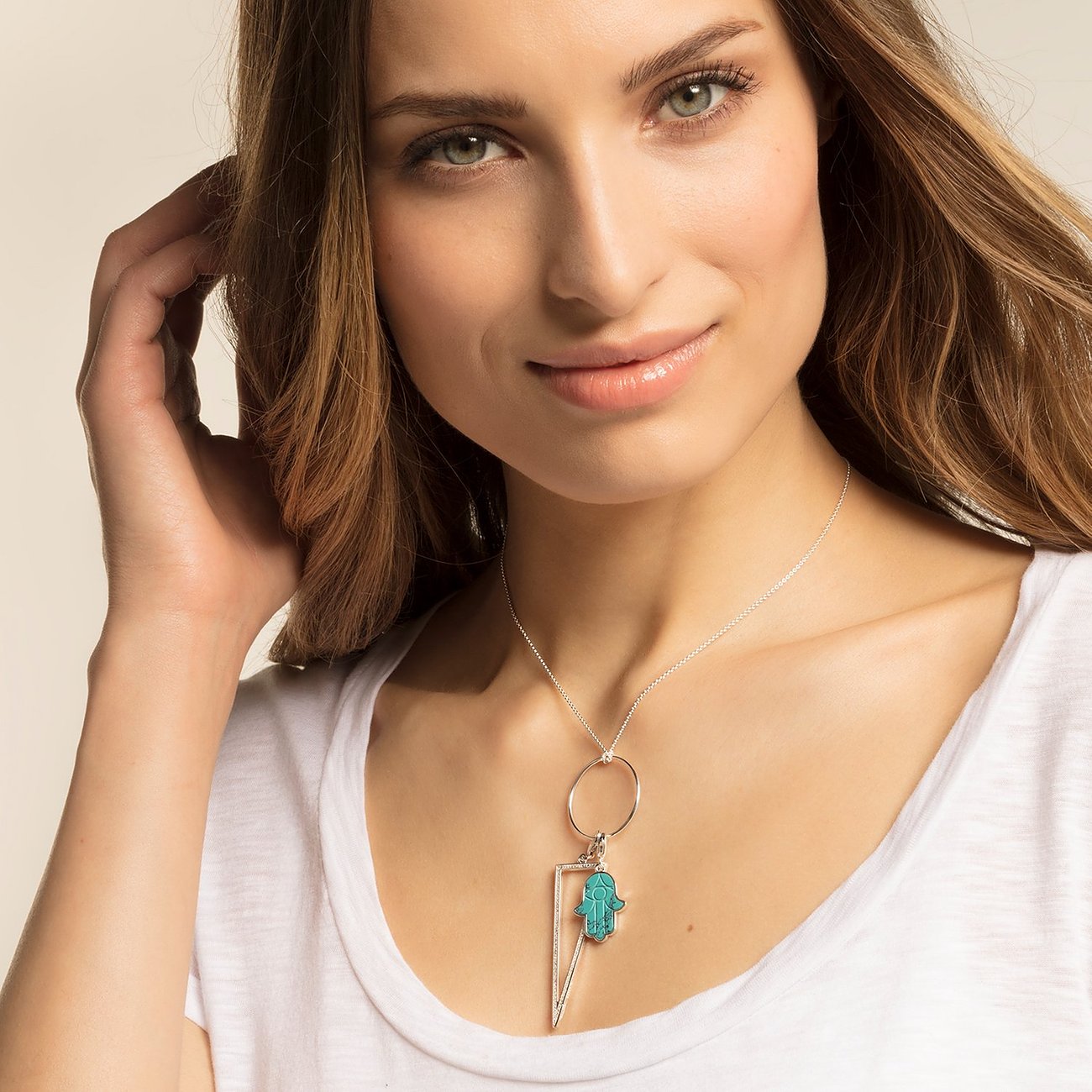 Thomas Sabo Anhängeschmuck aus 925er Silber mit Zirkonia.