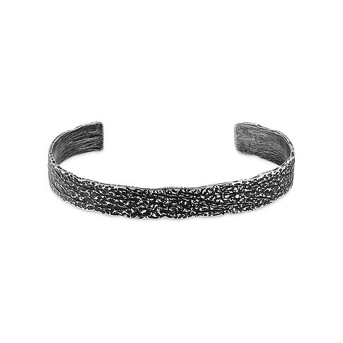 UNSAME Armband aus 925er Silber mit strukturierter Oberfläche.