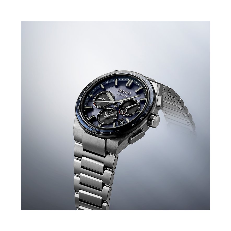 Seiko Herrenuhr GPS Solar Dual Time SSH109J1