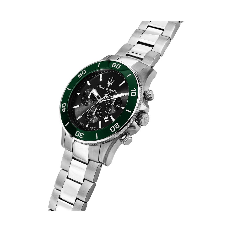 Maserati Herrenuhr mit Edelstahlgehäuse, schwarzem Zifferblatt und grüner Lünette.