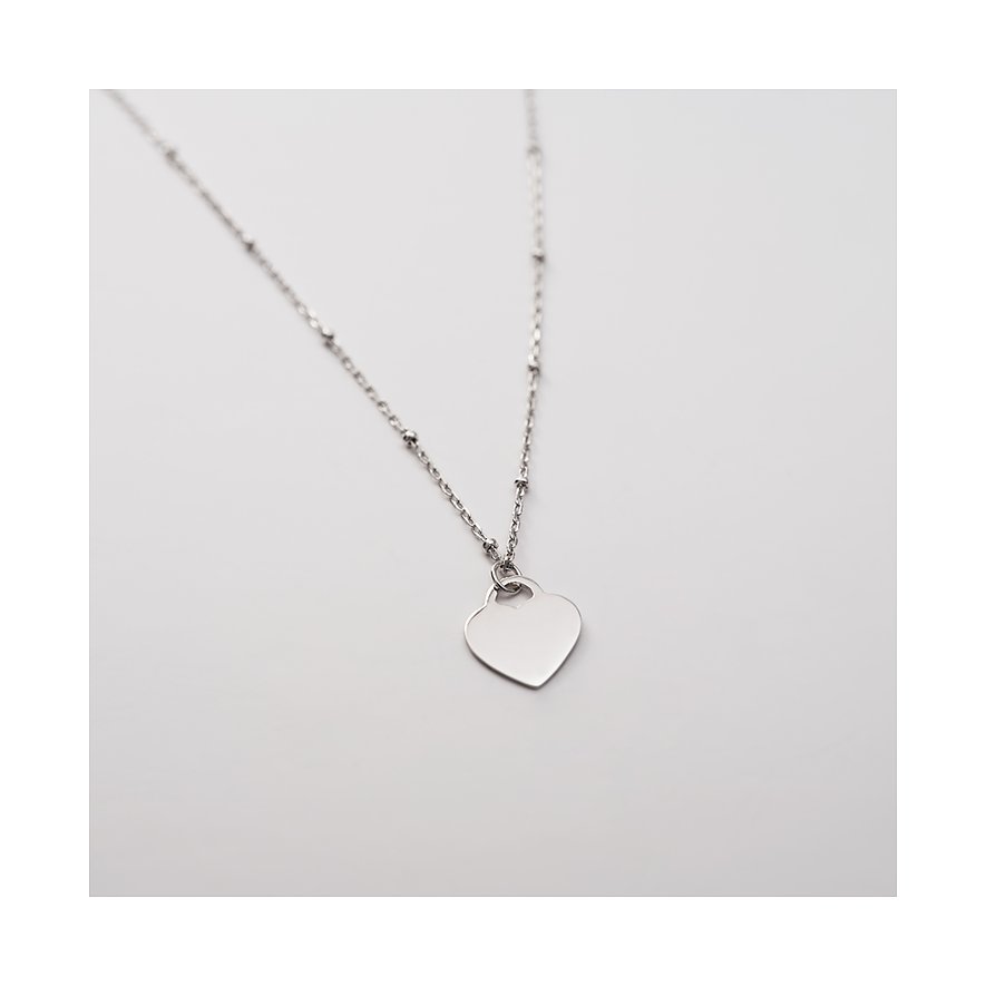 CHRIST Halskette aus recyceltem 925er Silber mit herzförmigem Anhänger und filigraner Gliederkette.