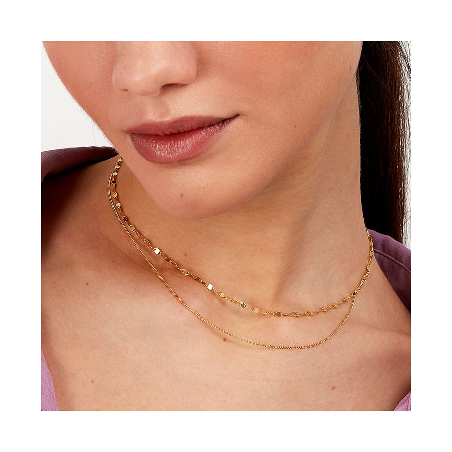 CHRIST Halsschmuck aus 925er recyceltem Silber mit flachen Gliedern.