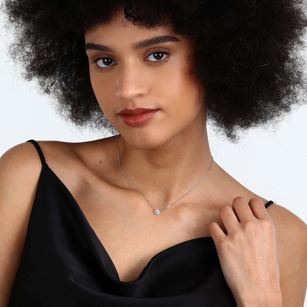 CHRIST Halsschmuck aus 585 Weißgold mit Diamant.