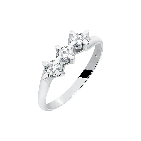 CHRIST Ring aus 585er Weißgold mit drei funkelnden Diamanten, der mittlere etwas erhoben, präsentiert auf weißem Hintergrund.