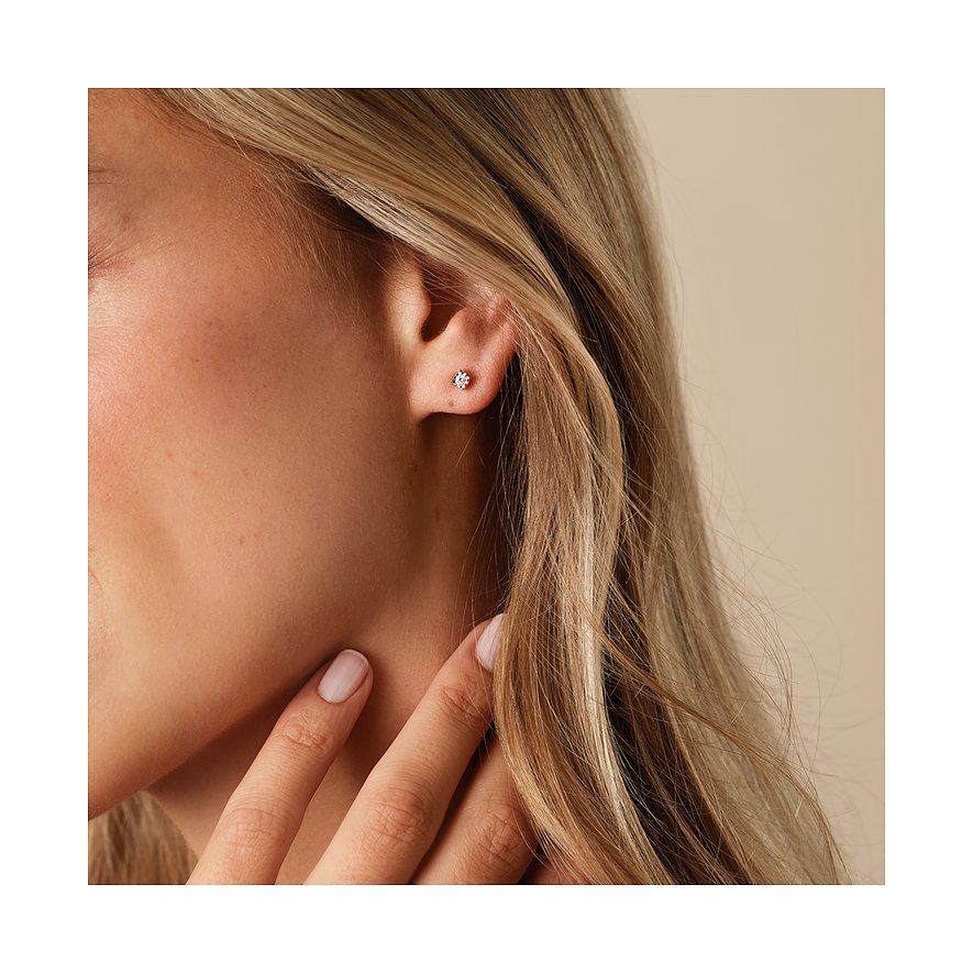 CHRIST Ohrstecker aus 375 Weißgold mit Diamanten.