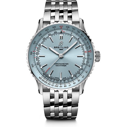 Breitling Herrenuhr aus Edelstahl mit blauem Zifferblatt und analoger Anzeige.