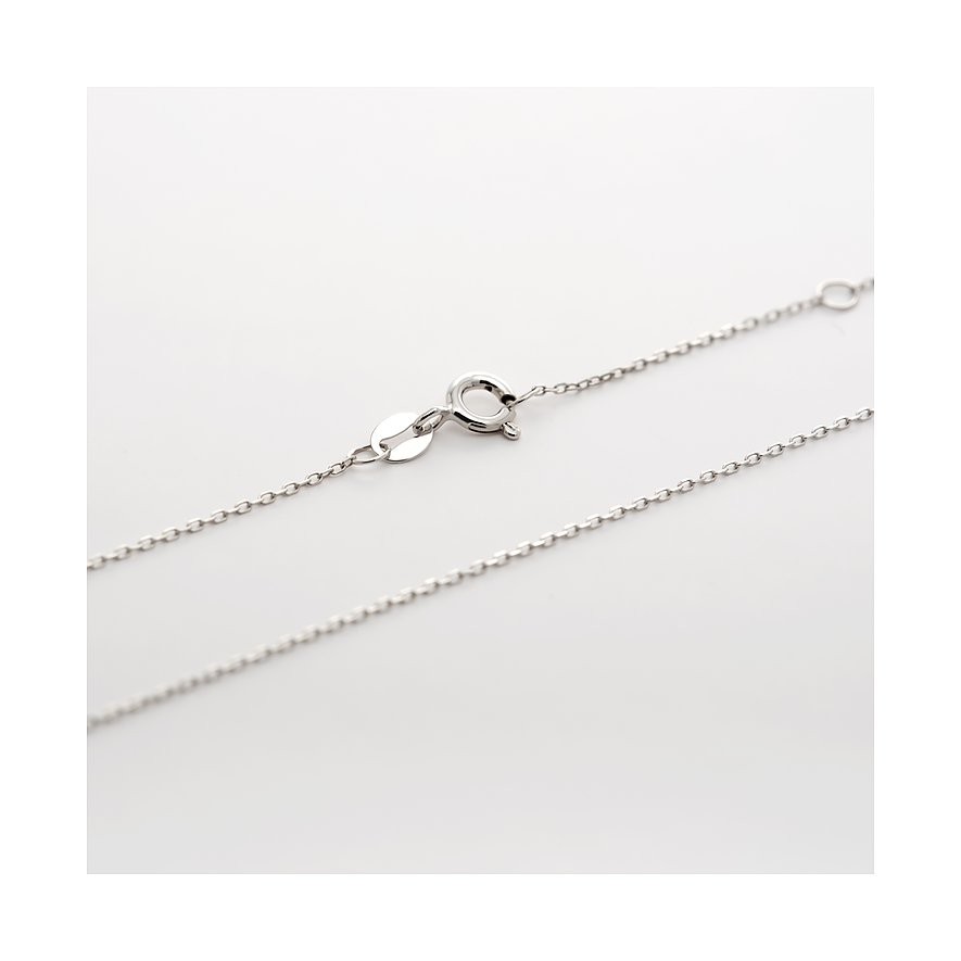 Närbild av CHRIST 585 vitgulds-halsband, som visar låset och en del av kedjan.