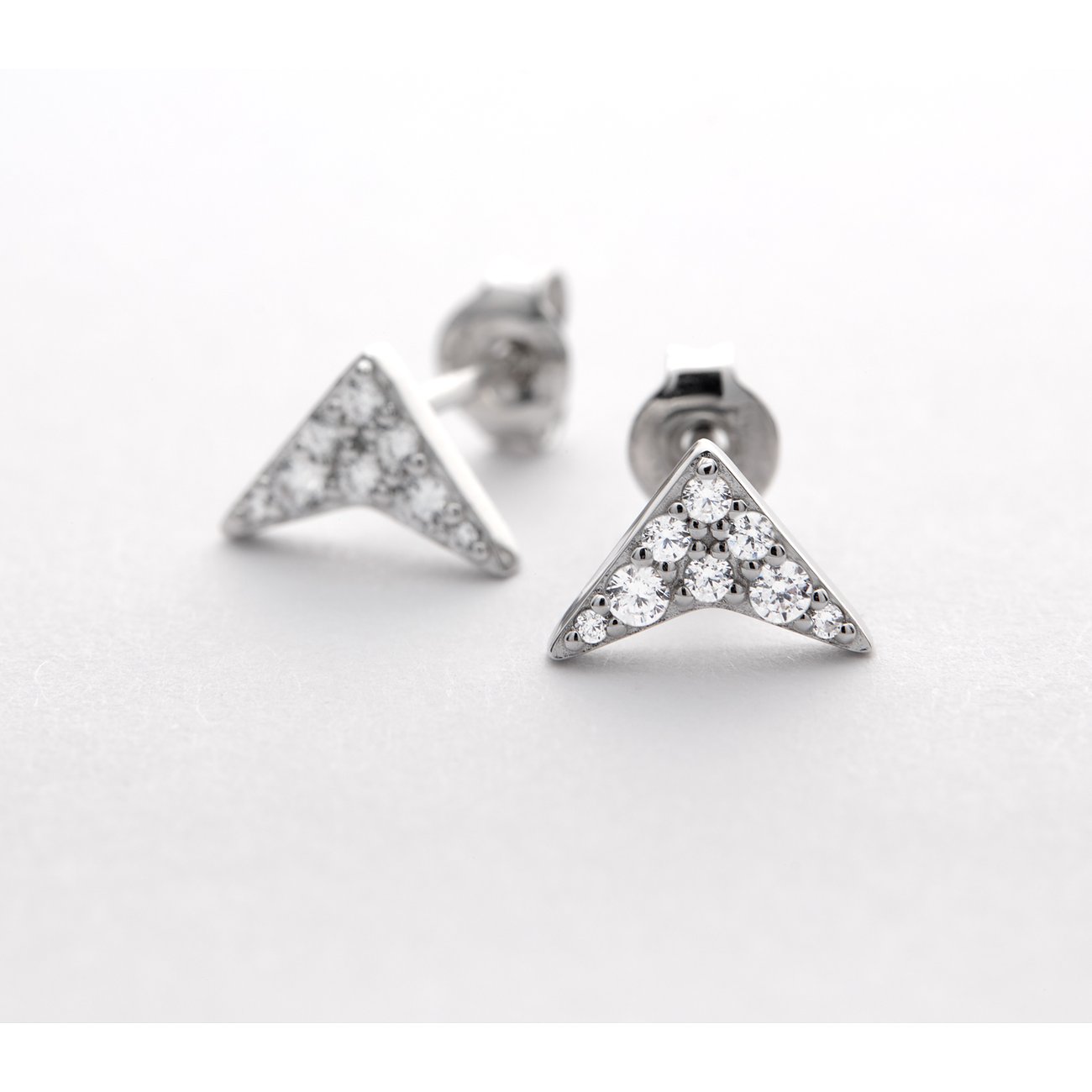 FAVS Ohrstecker aus 375 Weißgold mit Zirkonia.