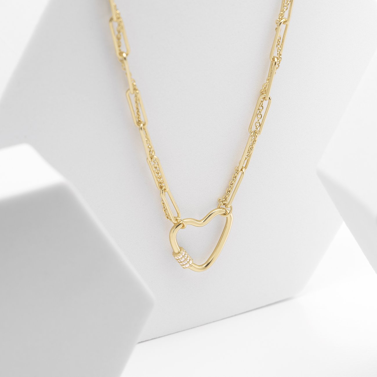 CHRIST Halsschmuck aus 925er recyceltem Silber mit Zirkonia, Herzanhänger.