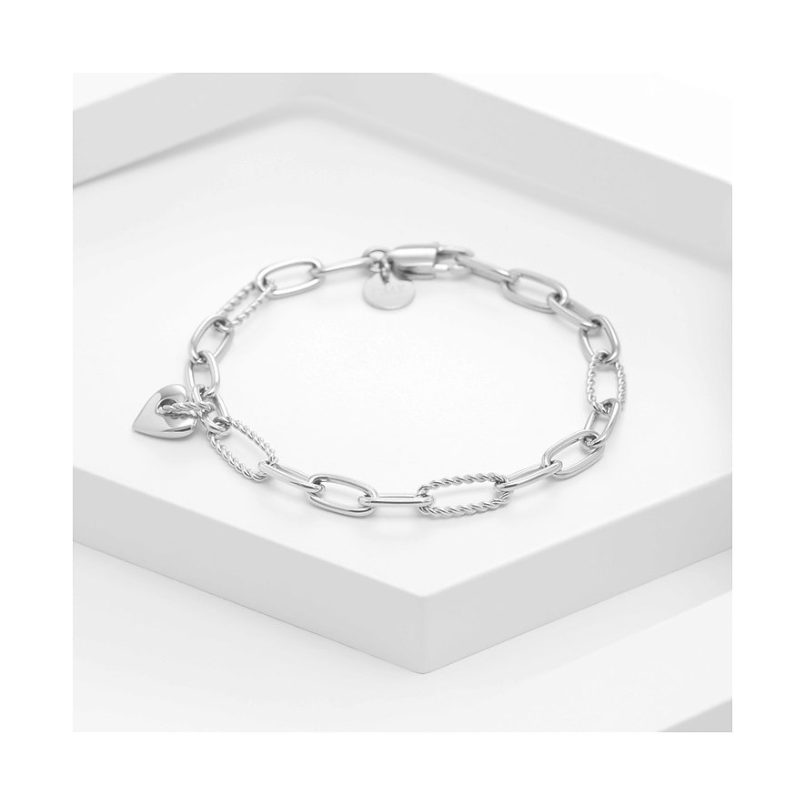 GMK Collection armband i rostfritt stål med hjärthänge och länkkedja.