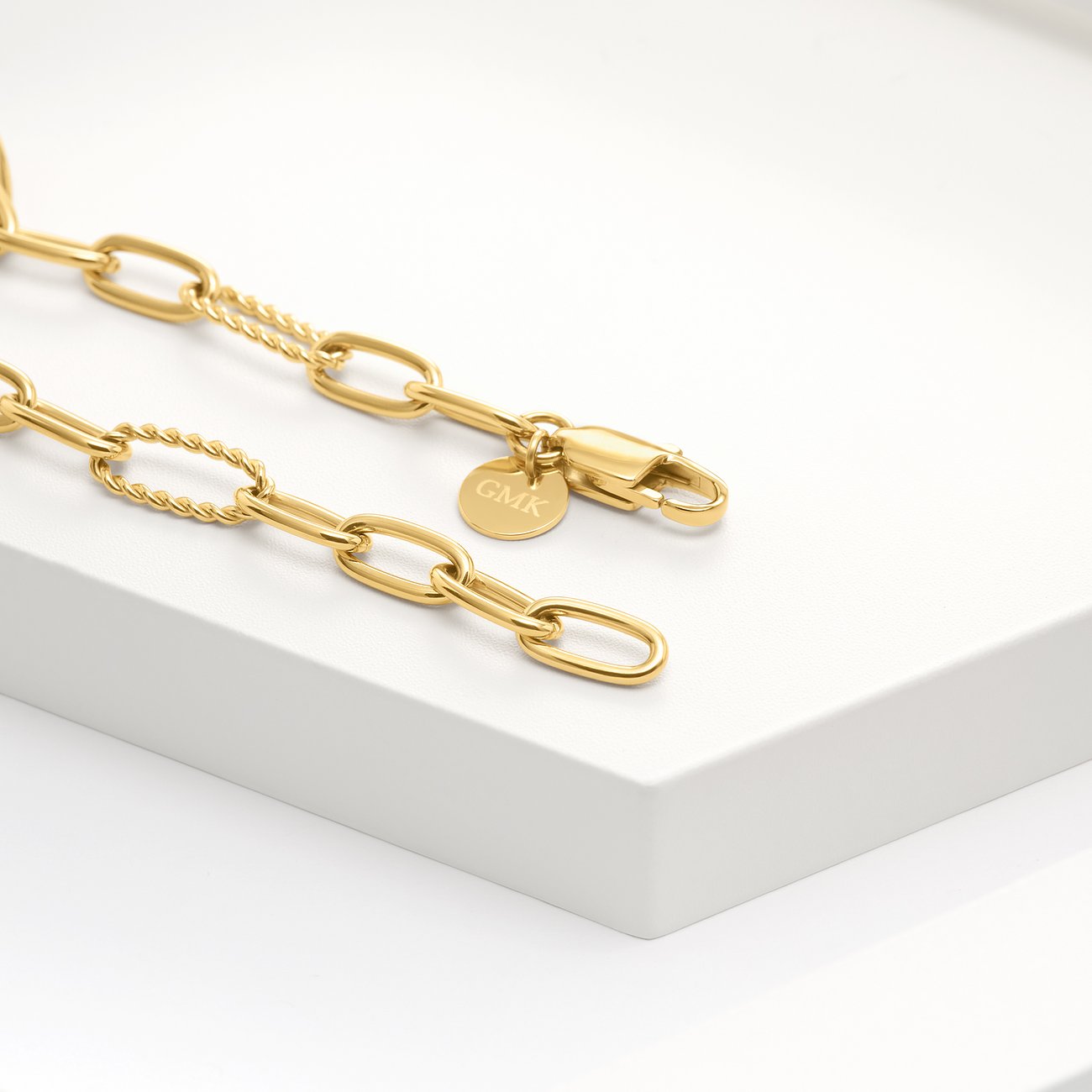 GMK Collection Armband aus Edelstahl mit Gliederkette und Karabinerverschluss.