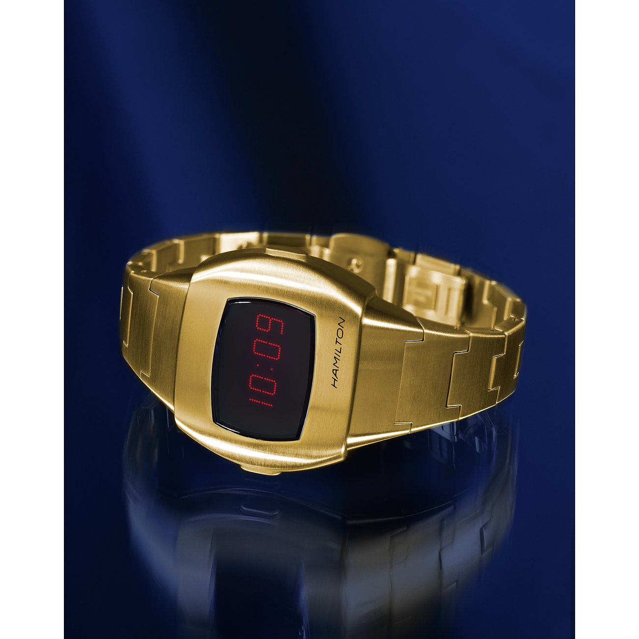 Hamilton Digitaluhr mit Edelstahlgehäuse, goldfarben, mit digitaler Anzeige.