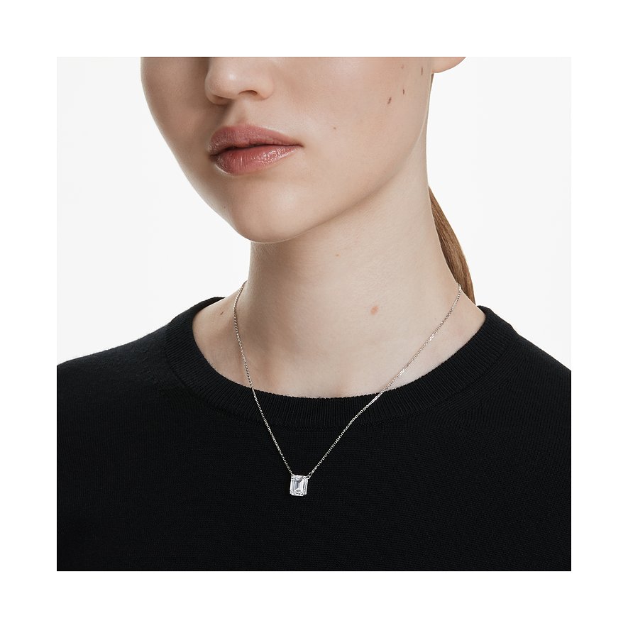 Swarovski Halskette aus Metall mit einem rechteckigen Kristall.