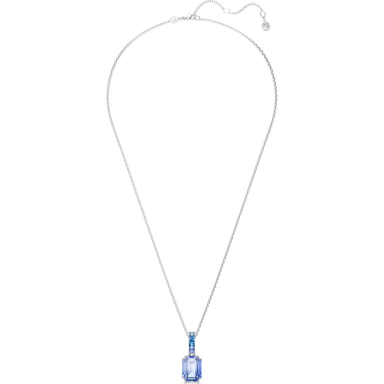Swarovski Halskette mit einem rechteckigen blauen Kristallanhänger und kleineren Kristallen.