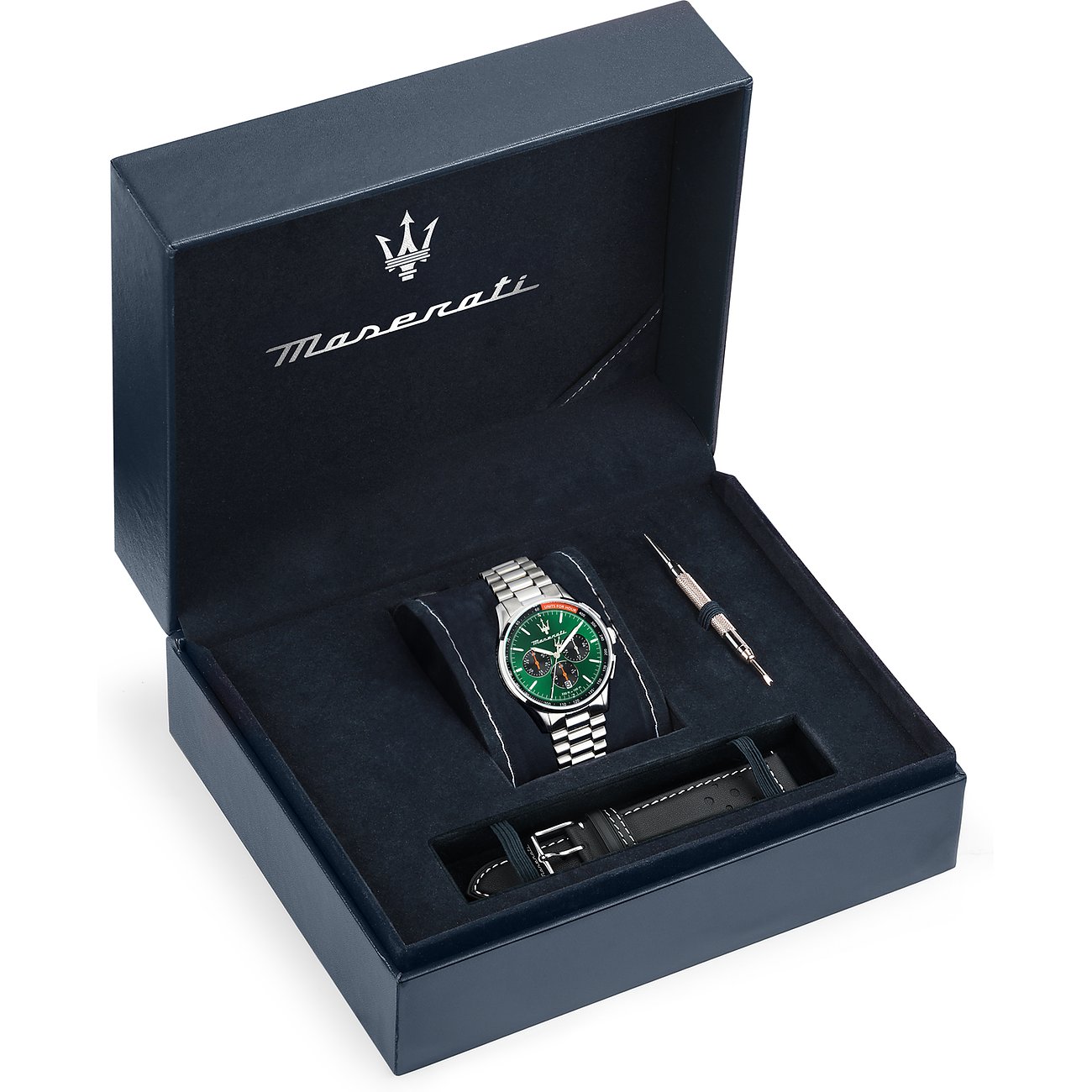 Maserati Herrenuhr mit Edelstahlgehäuse und grünem Zifferblatt.