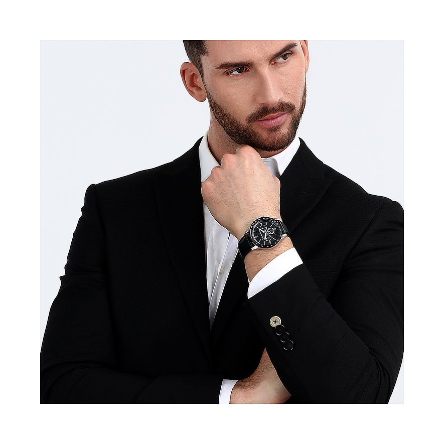 Trussardi Herrenuhr mit Edelstahlgehäuse und schwarzem Zifferblatt.