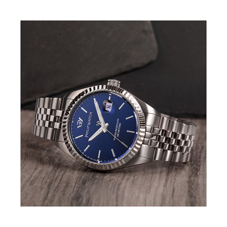 Philip Watch Herrenuhr mit Edelstahlgehäuse und blauem Zifferblatt.