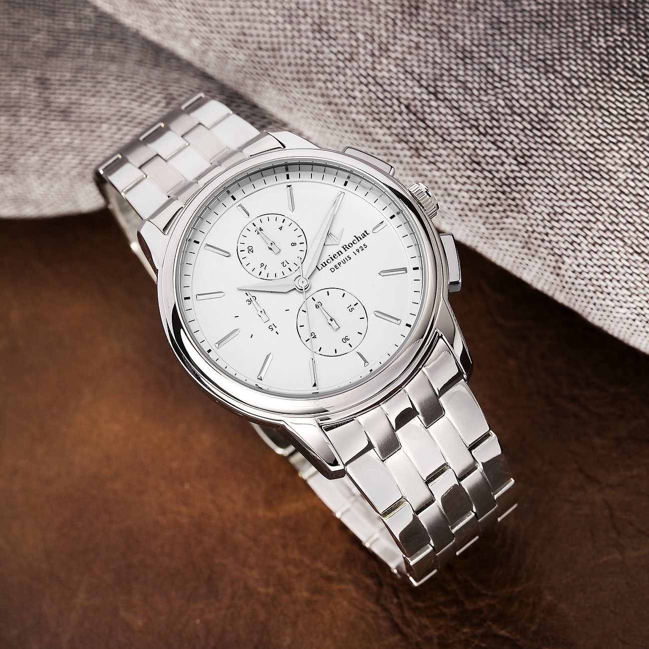 Lucien Rochat Herrenuhr mit Edelstahlgehäuse, analog, mit Chronograph.