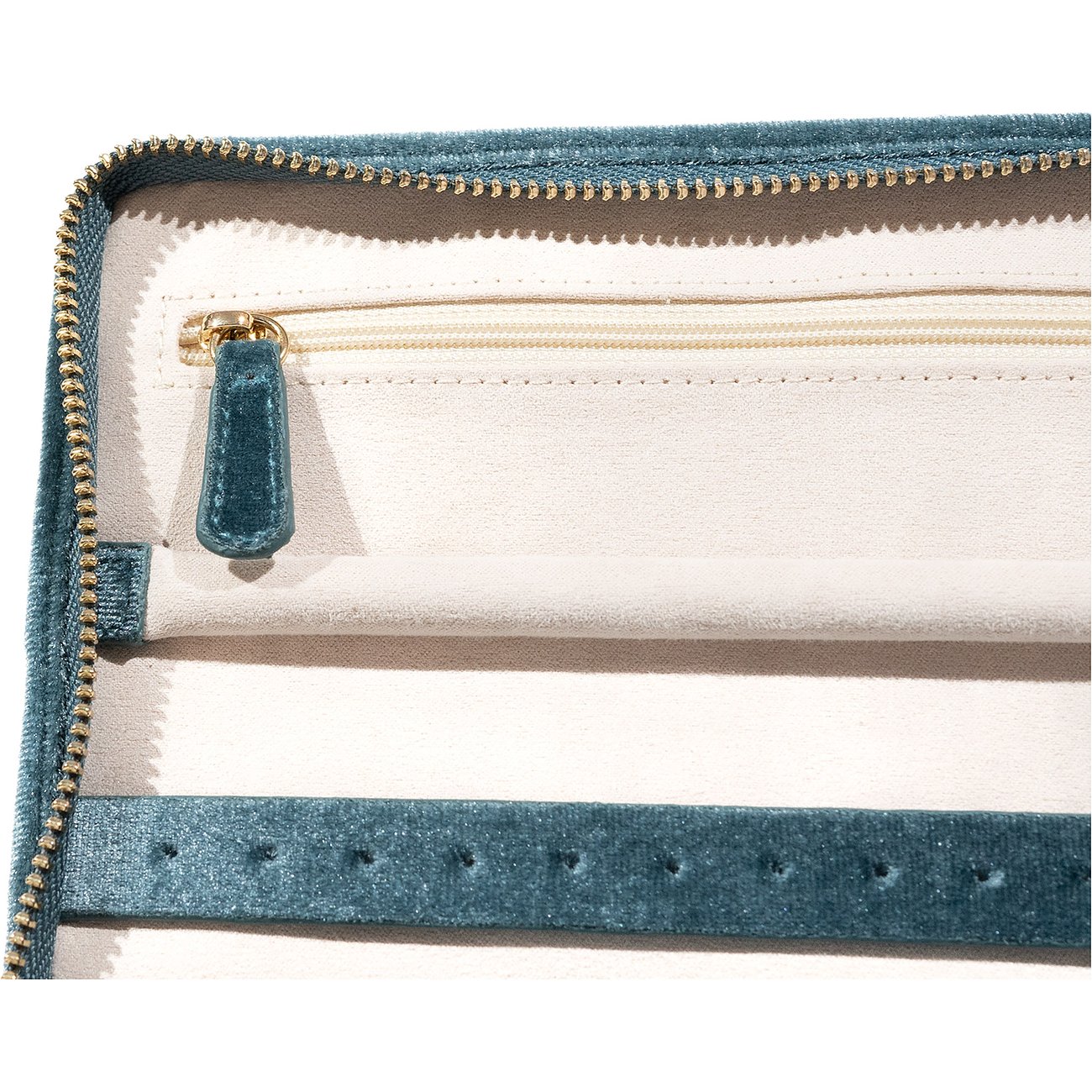 Friedrich23 Schmuckkästchen aus blauem Samt mit Reißverschluss.