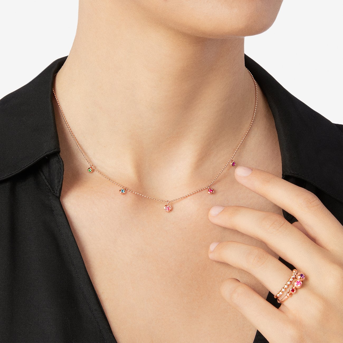 DoDo ketting van 9 karaat roségoud met kleurrijke edelstenen.
