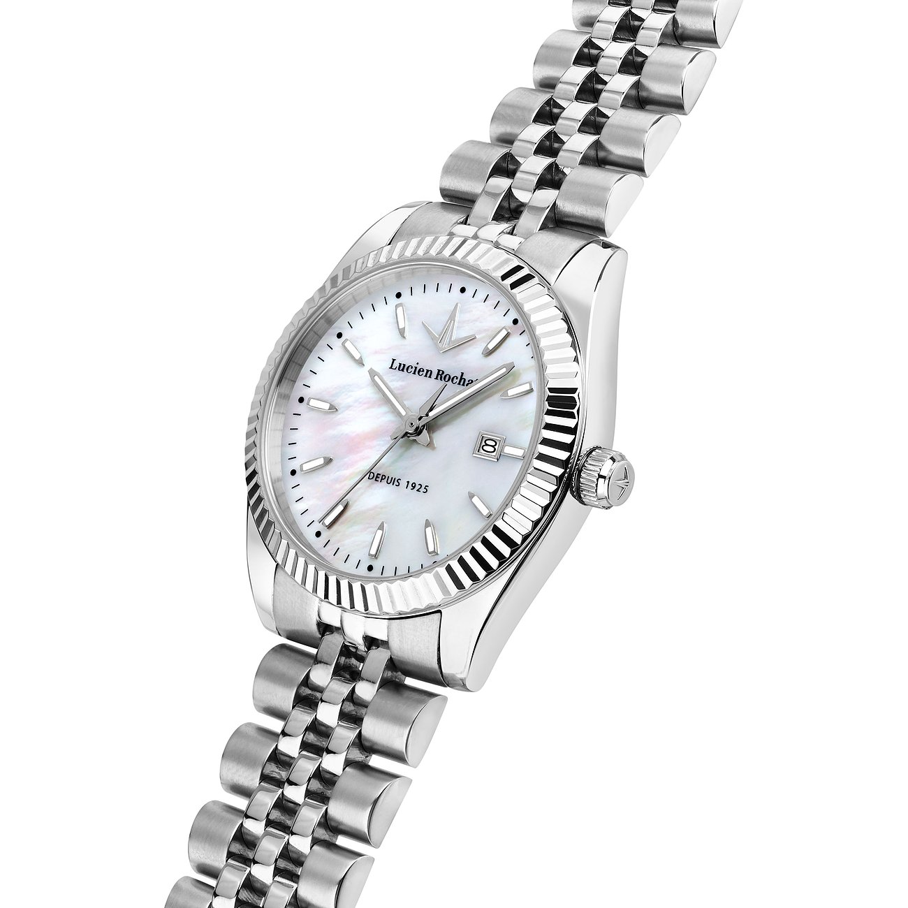 Die Lucien Rochat Damenuhr aus Edelstahl mit einem perlmuttschimmernden Zifferblatt ist schräg von oben zu sehen.
