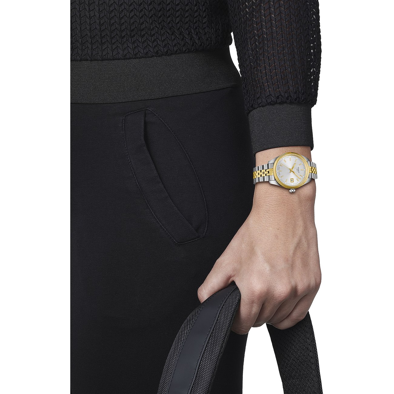 Tissot Damenuhr mit bicolor Edelstahlgehäuse und weißem Zifferblatt.