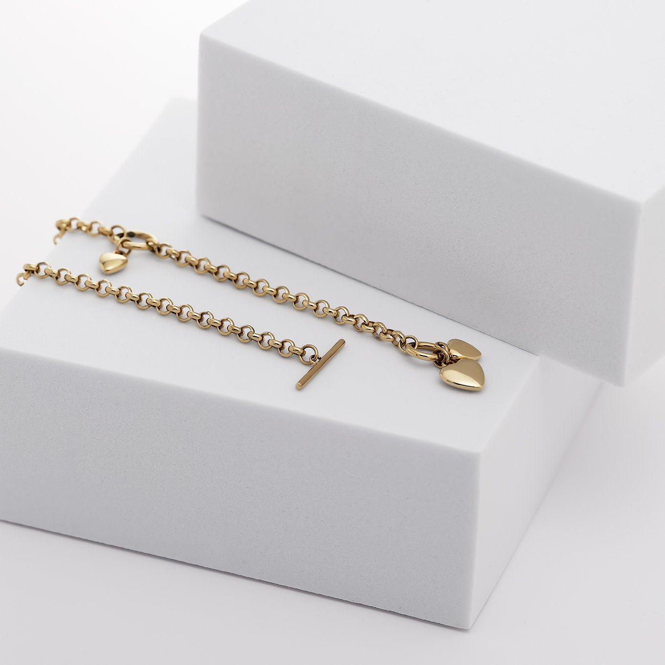 GMK Collection Edelstahl-Halskette mit Herz-Anhängern und Toggle-Verschluss.