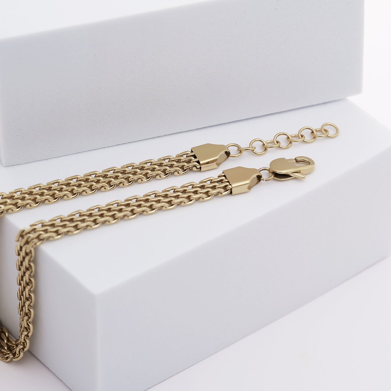 GMK Collection Halsschmuck aus Edelstahl, Gliederarmband mit Karabinerverschluss.