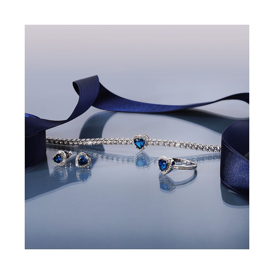 Parure Morellato: Collier, boucles d'oreilles, bague en argent recyclé avec cœurs de zircone bleue et pierres blanches.