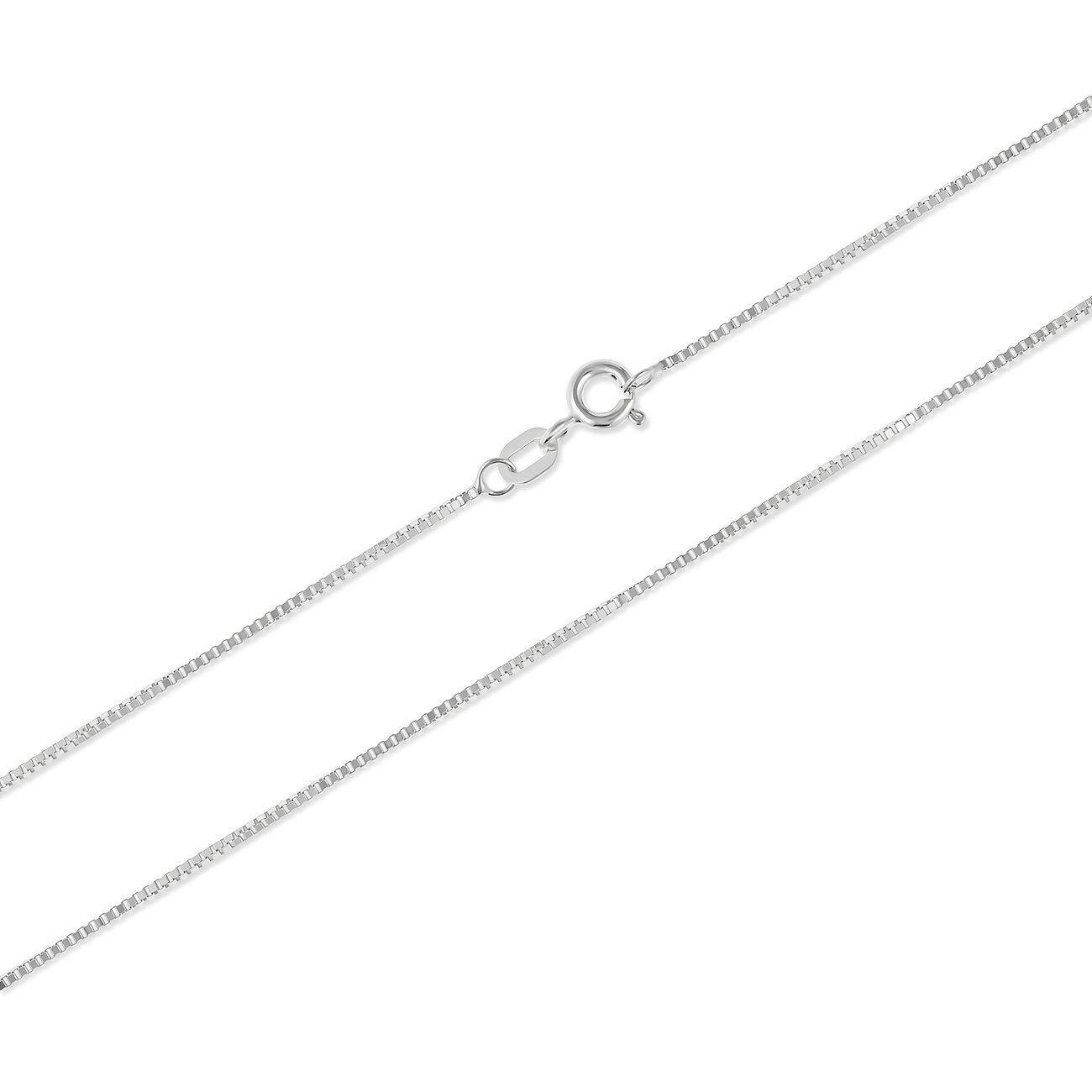 FAVS Halskette aus Weißgold, ein feines Boxketten-Design mit Karabinerverschluss, liegend vor weißem Hintergrund.
