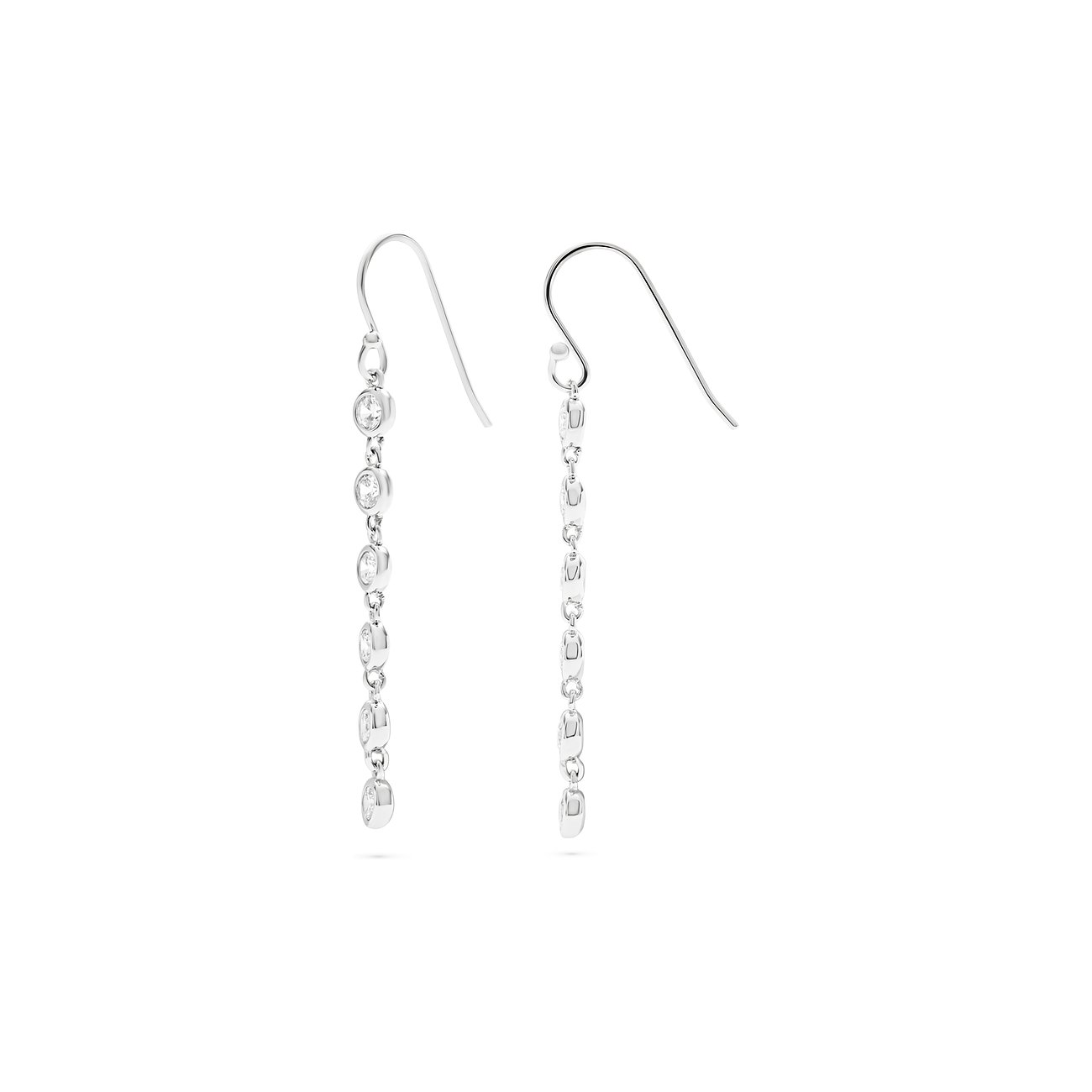 FAVS örhängen i 925 silver med kubisk zirkonia.