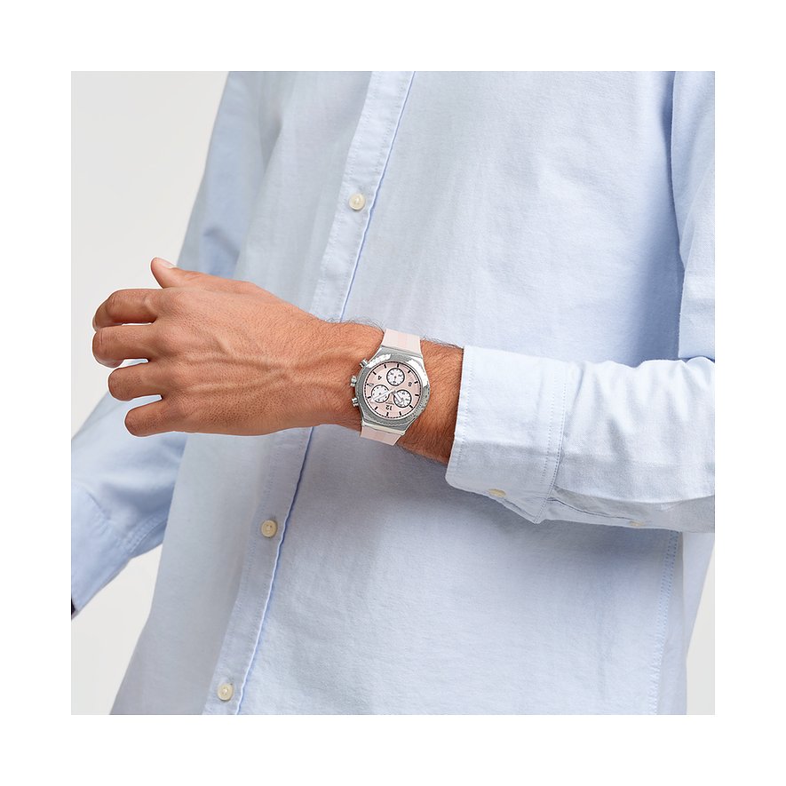 Swatch Herrenuhr mit Edelstahlgehäuse, analog, mit Chronograph und rosafarbenem Zifferblatt.