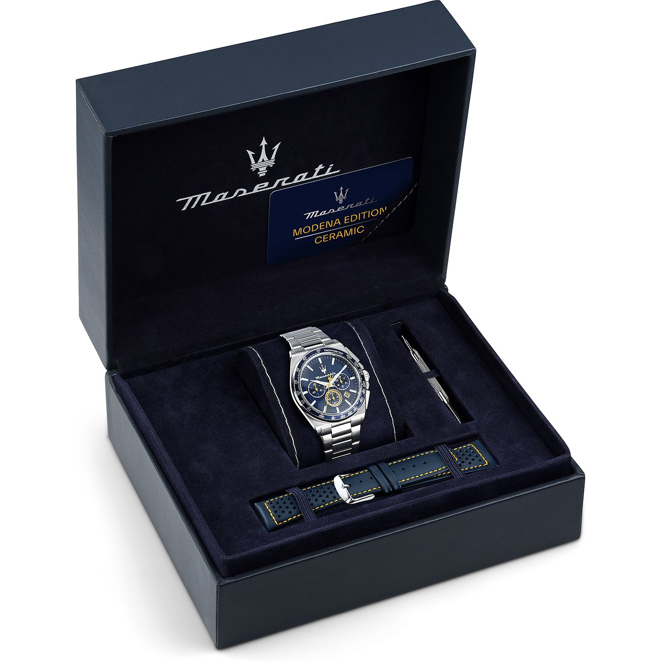 Maserati Geschenkset mit einer Armbanduhr aus Edelstahl und einem zusätzlichen blauen Lederarmband.