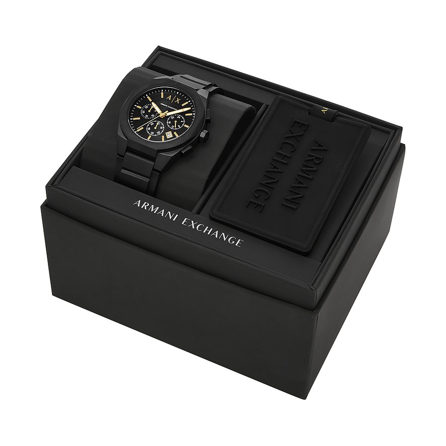 Armani Exchange Herrenuhr mit Edelstahlgehäuse und Chronograph-Anzeige.