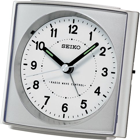 Seiko Radiowecker mit Kunststoffgehäuse und analoger Anzeige.