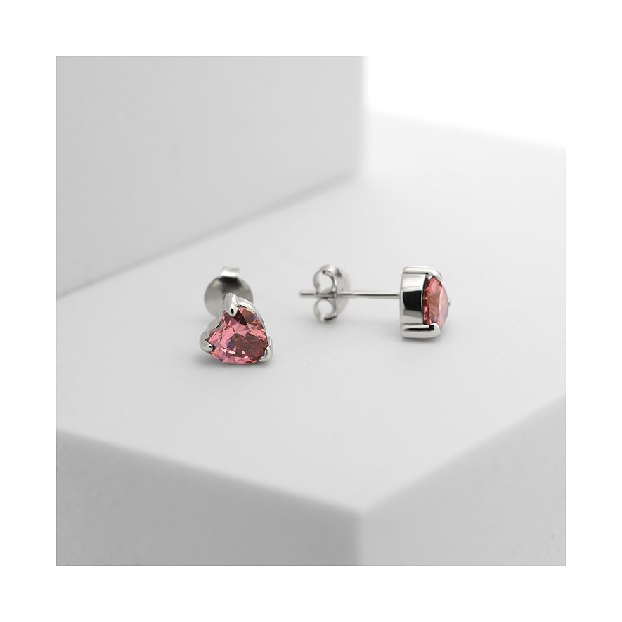 CHRIST Ohrstecker aus recyceltem 925er Silber mit herzförmigen, rosafarbenen Zirkonia Farbsteinen.