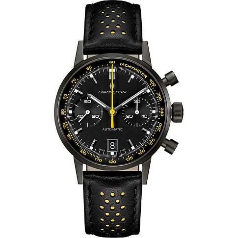 Hamilton Herrenuhr mit Edelstahlgehäuse, schwarzem Zifferblatt und gelben Akzenten.