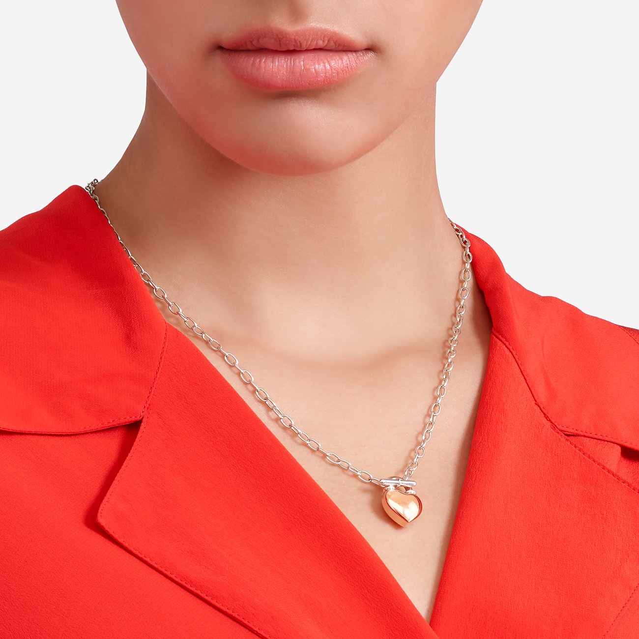 DoDo Halskette aus 375 Roségold und 925 Silber mit Herzanhänger.