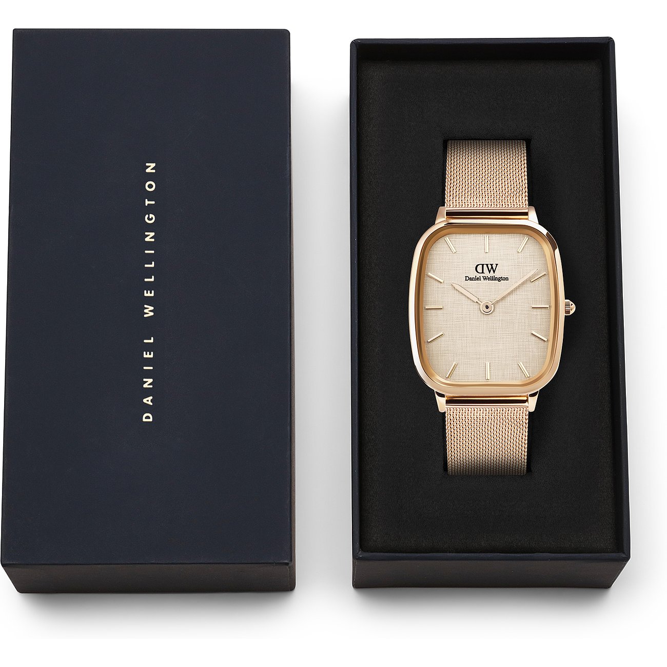 Daniel Wellington Herrenuhr mit Edelstahlgehäuse und Mesh-Armband, roségoldfarben.