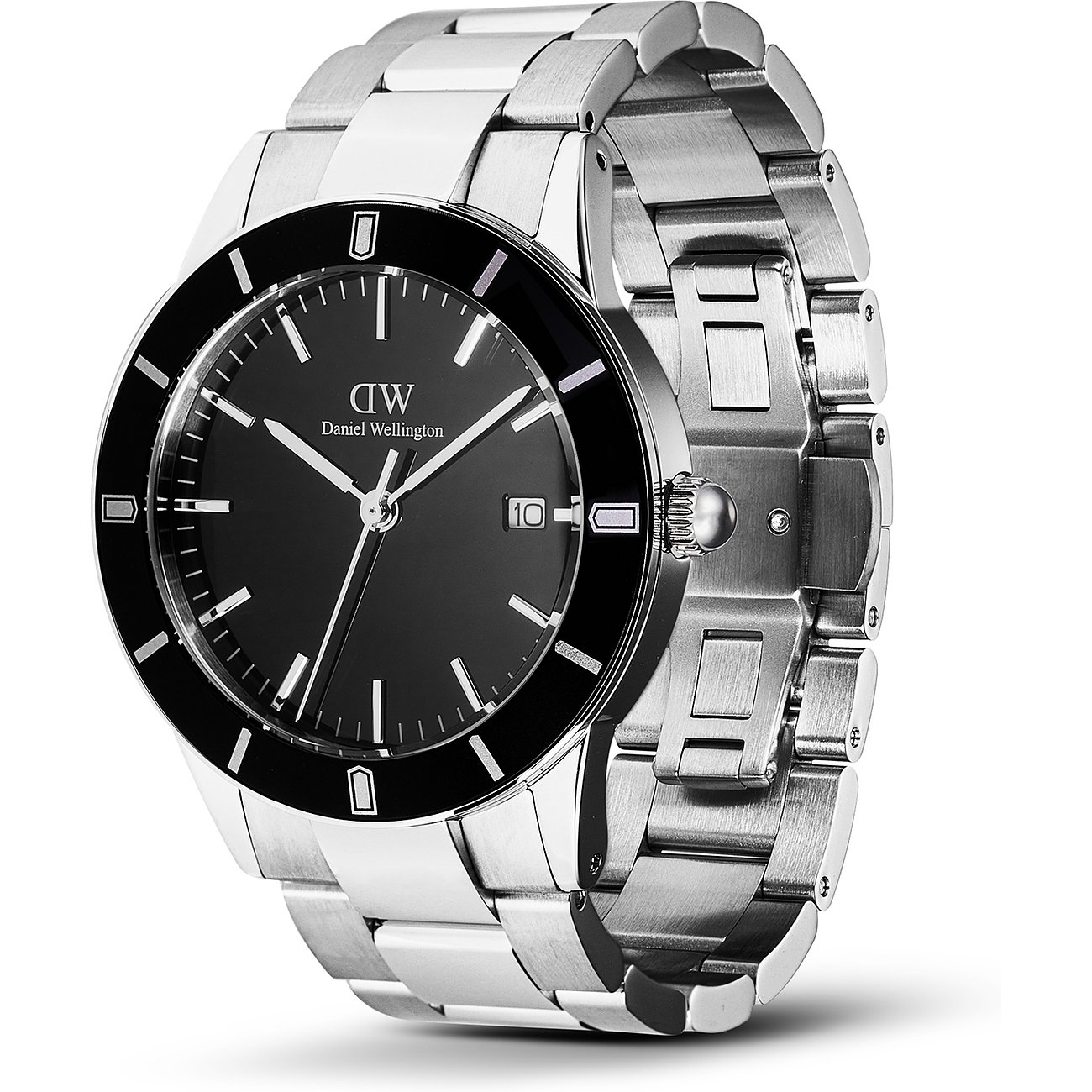 Daniel Wellington Herrenuhr mit Edelstahlgehäuse, schwarzem Zifferblatt und Datum.