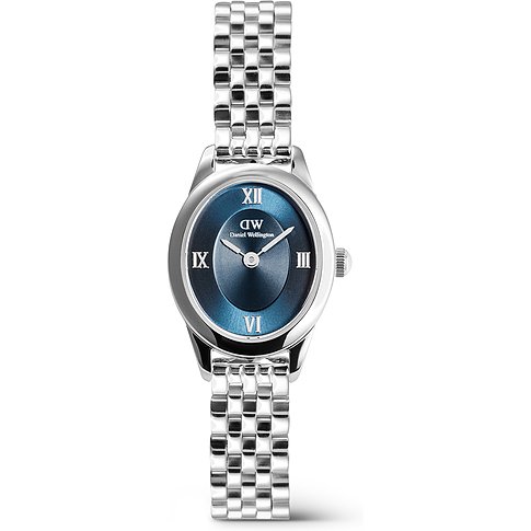 Daniel Wellington dameur med urkasse i rustfrit stål, blå urskive og sølvfarvet armbånd.