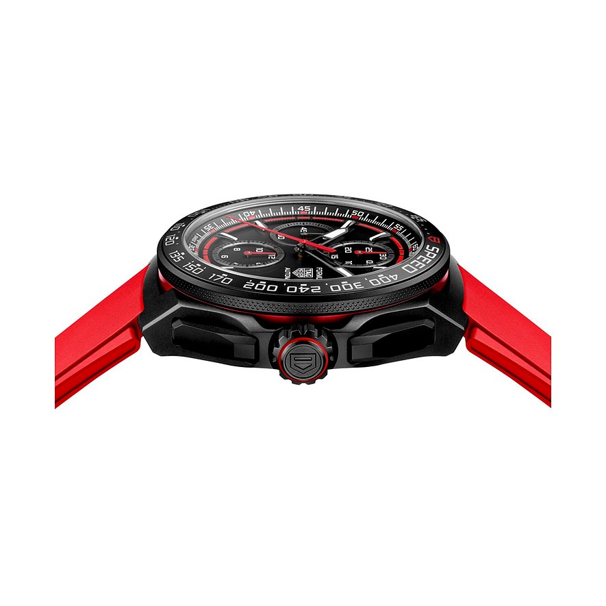 TAG Heuer Herrenuhr mit Titan-Gehäuse, schwarzem Zifferblatt und roten Akzenten.
