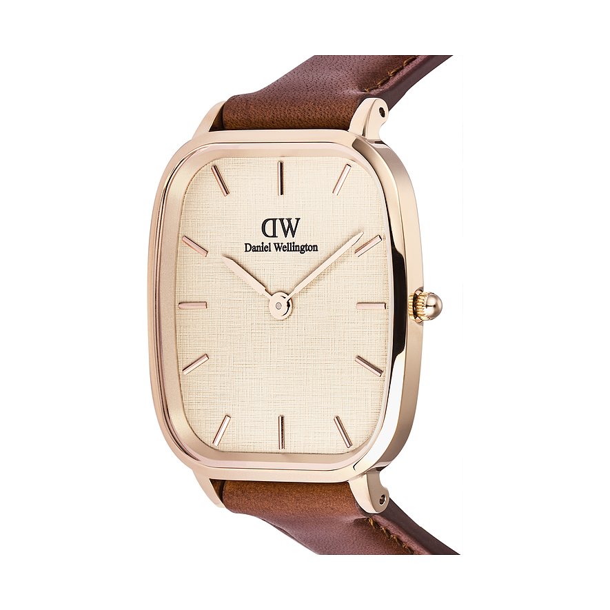 Daniel Wellington Herrenuhr mit Edelstahlgehäuse, analog, mit braunem Lederarmband.