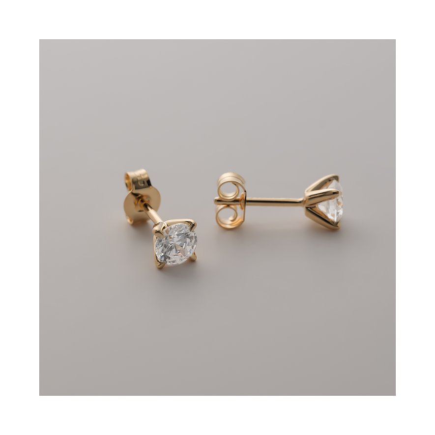 CHRIST Ohrstecker aus Gelbgold mit zwei Diamanten aus der Seitenansicht und von vorne.